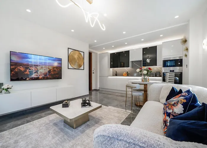 Bryanston Apartments