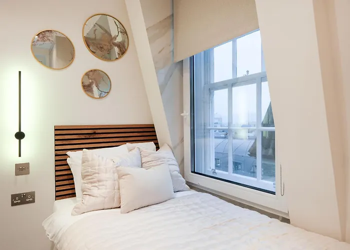 Bryanston Apartments