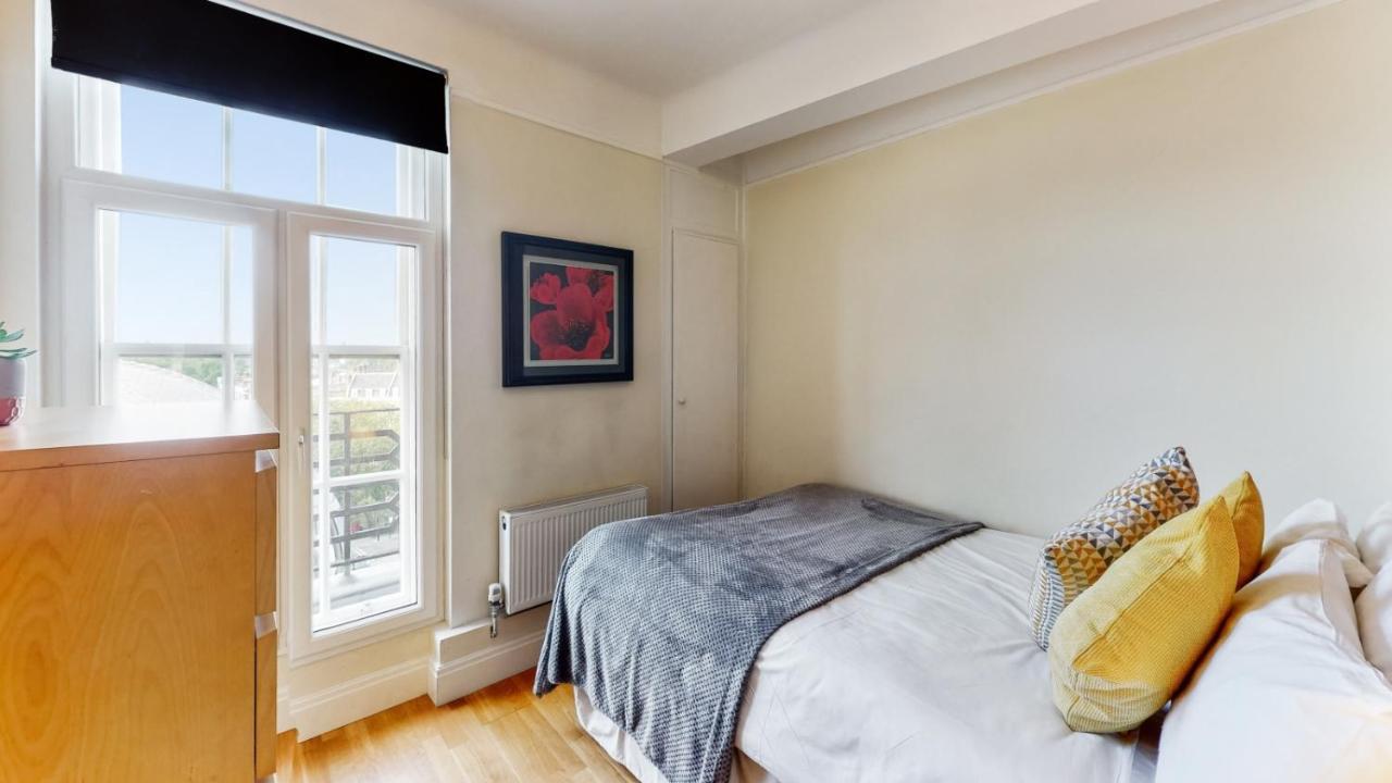 Apartment Bryanston *
